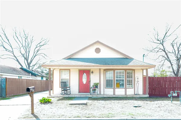 $150,000 | 838 Sea Breeze Street, Alice, TX 78332