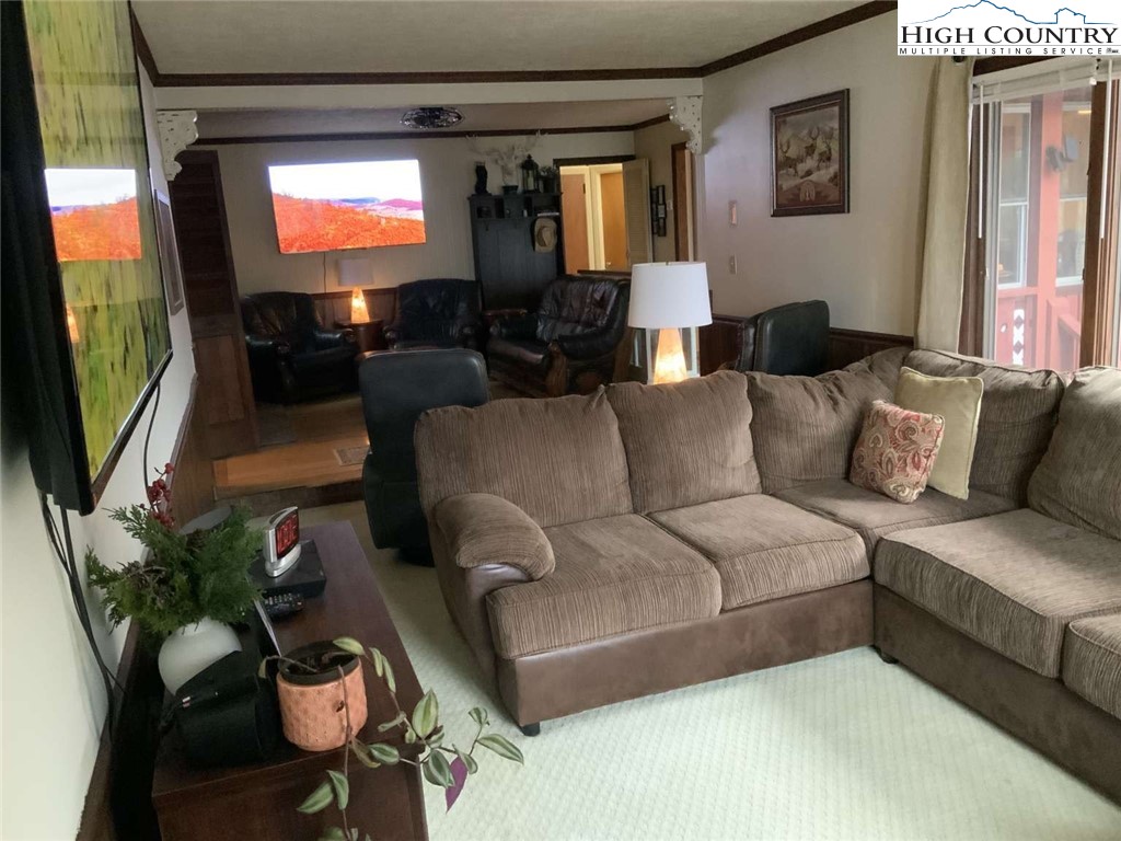 137 Maple Road Blowing Rock, NC 28605 - Photo 12 of 25