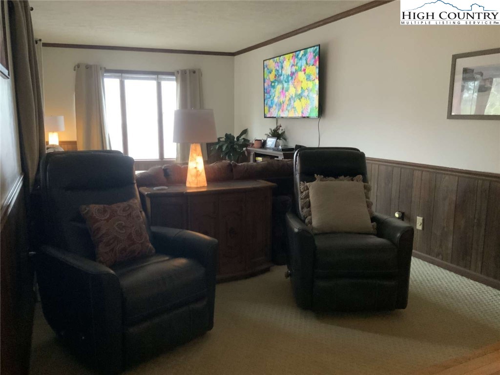 137 Maple Road Blowing Rock, NC 28605 - Photo 10 of 25