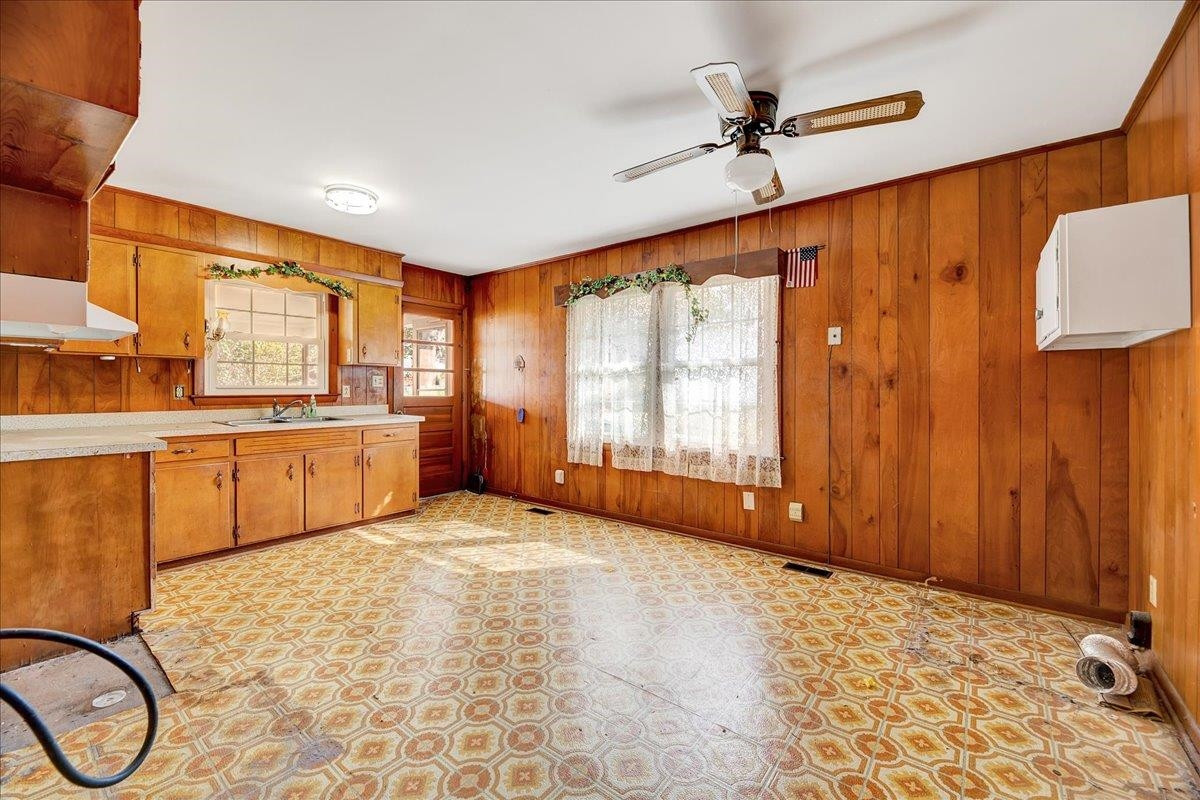 2109 Saturn Street Raleigh, NC 27603 - Photo 4 of 29 Photo 4