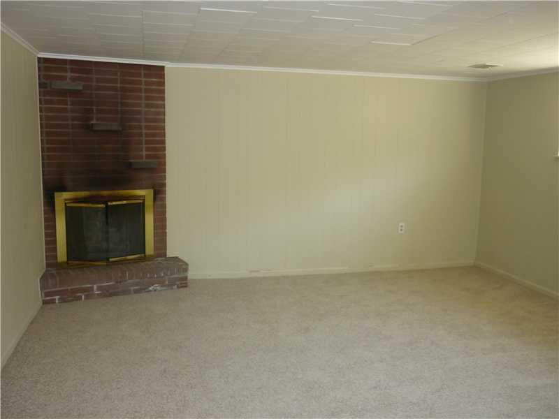 10150 Rinaman Road Wexford, PA 15090 - Photo 9 of 9 Family Room.