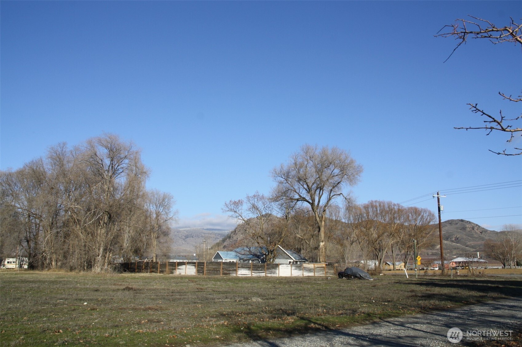 85 Chesaw Road, Unit B Oroville, WA 98844 - Photo 2 of 19 a view of a outdoor space