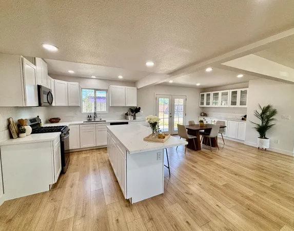 $409,000 | 1917 Grand Avenue, Sacramento, CA 95838