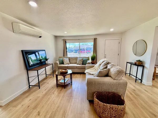 $409,000 | 1917 Grand Avenue, Sacramento, CA 95838