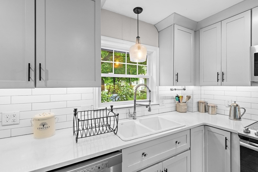 7 Intervale Street Woburn, MA 01801 - Photo 17 of 34