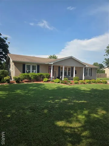 $268,000 | 419 Lynn Street, Sikeston, MO 63801