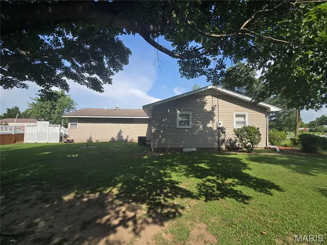 $268,000 | 419 Lynn Street, Sikeston, MO 63801