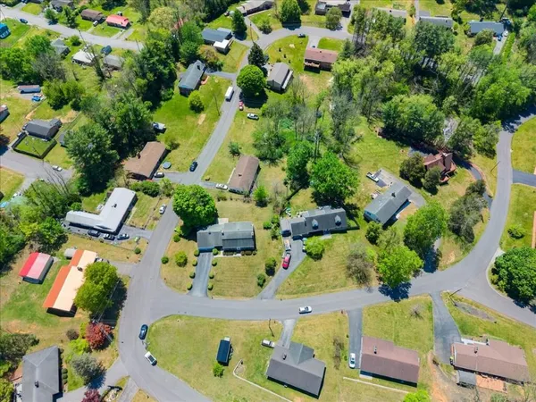 $297,000 | 695 Wren Drive, Pulaski, VA 24301