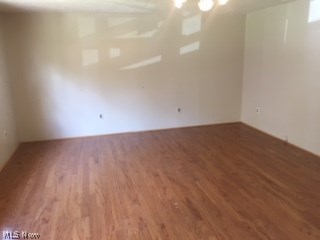 7556 Vale Road Rogers, OH 44455 - Photo 3 of 27 Gallery Image 3