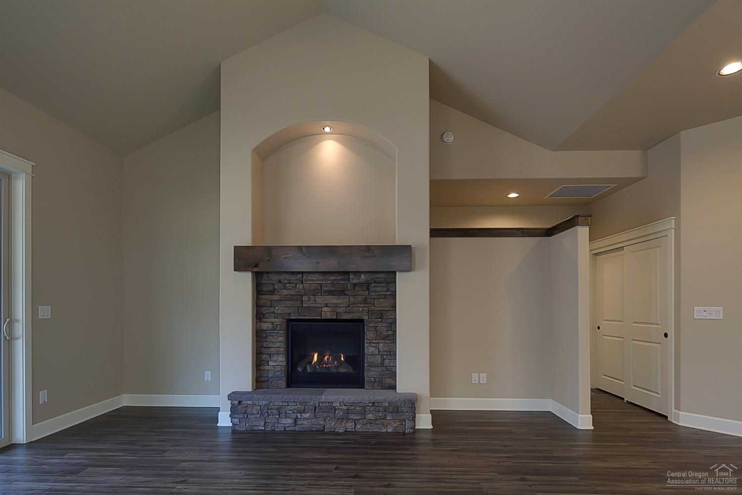 61024 Southeast Stari Most Loop Bend, OR 97702 - Photo 11 of 25 Picture of different home, same floor pl