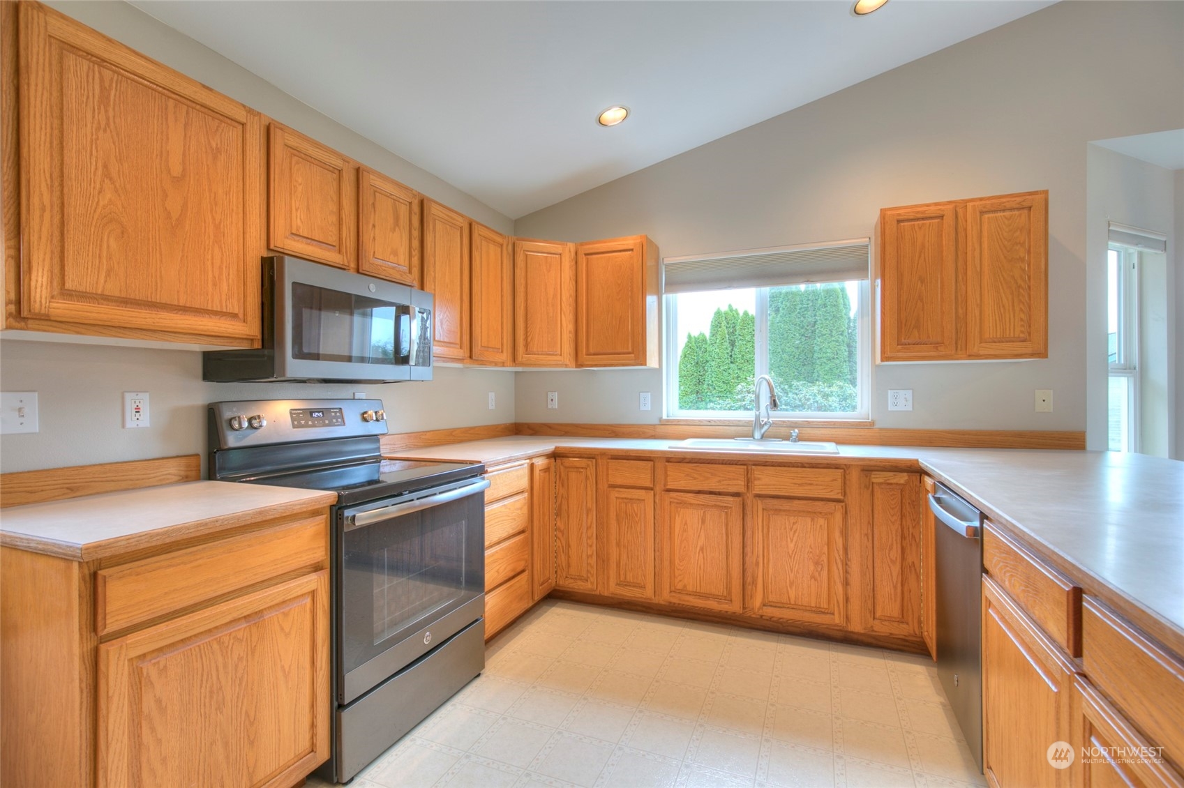 706 Cherry Road Montesano, WA 98563 - Photo 11 of 35 Gallery Image 11