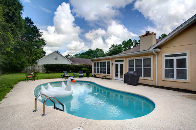 6 Quail Run Brunswick, GA 31525 - Photo 20 of 21 Pool 1