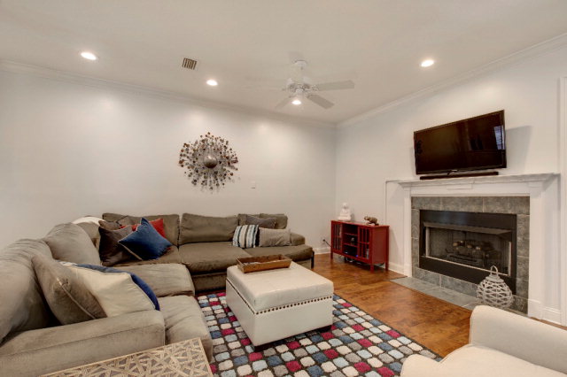 6 Quail Run Brunswick, GA 31525 - Photo 3 of 21 Great room w/FP