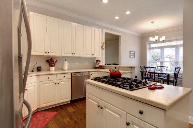 6 Quail Run Brunswick, GA 31525 - Photo 7 of 21 Kitchen