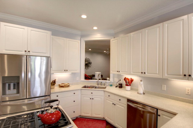 6 Quail Run Brunswick, GA 31525 - Photo 9 of 21 Kitchen 3