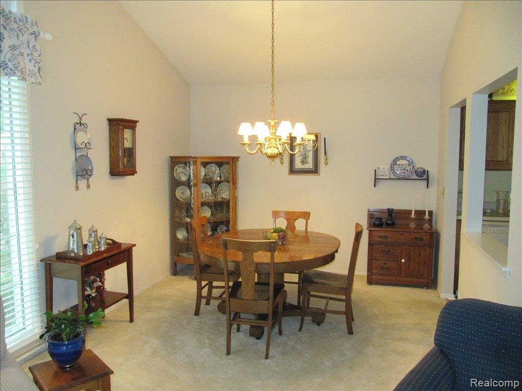 1350 Crescent Lane Rochester, MI 48306 - Photo 10 of 14 diningrm