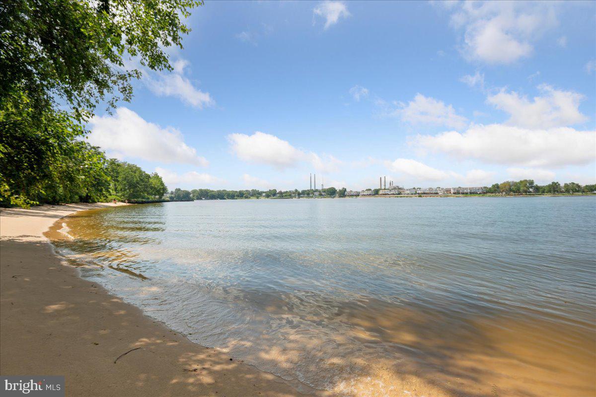 214 Dale Road Pasadena, MD 21122 - Photo 3 of 51 Community beach on Stoney Creek