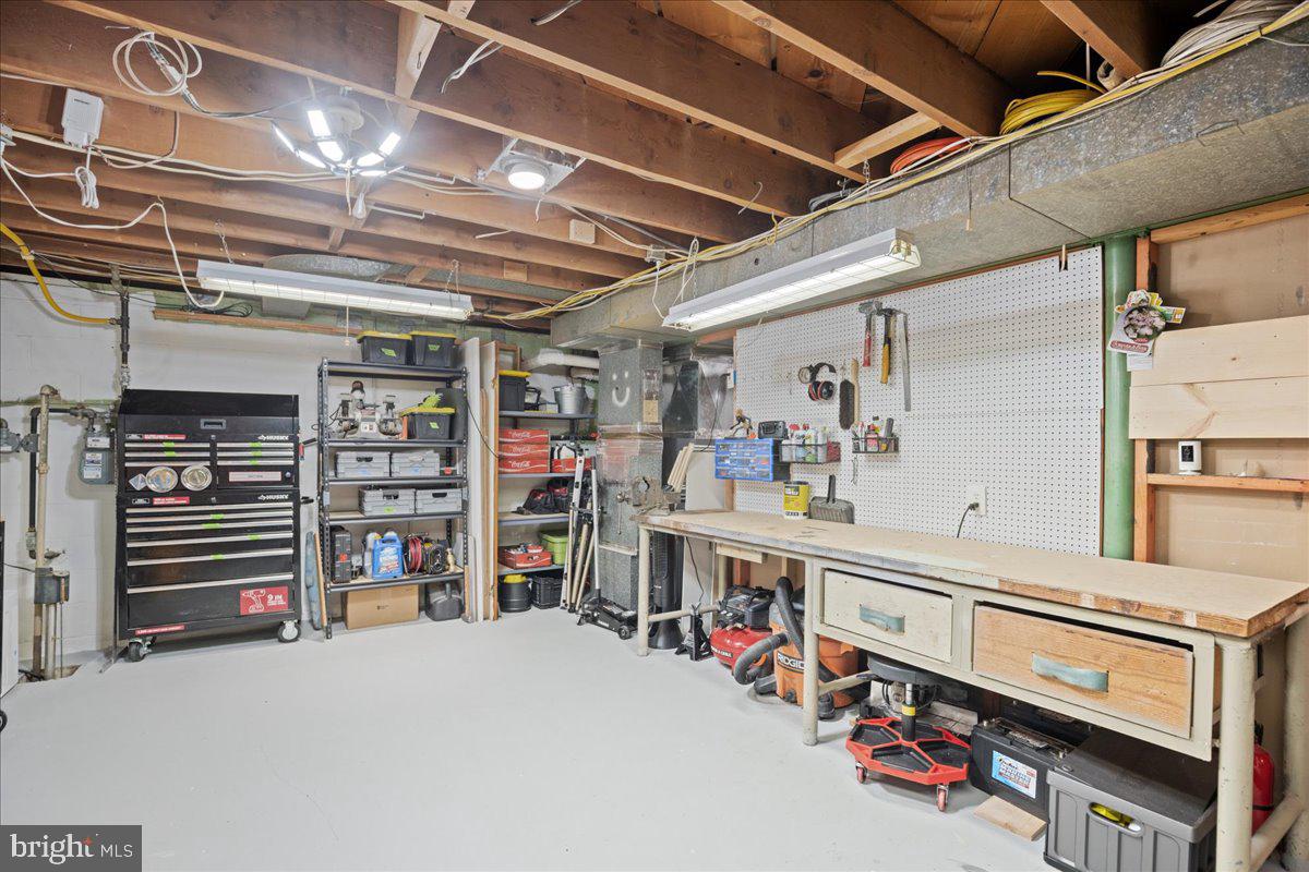 214 Dale Road Pasadena, MD 21122 - Photo 36 of 51 Workshop in basement