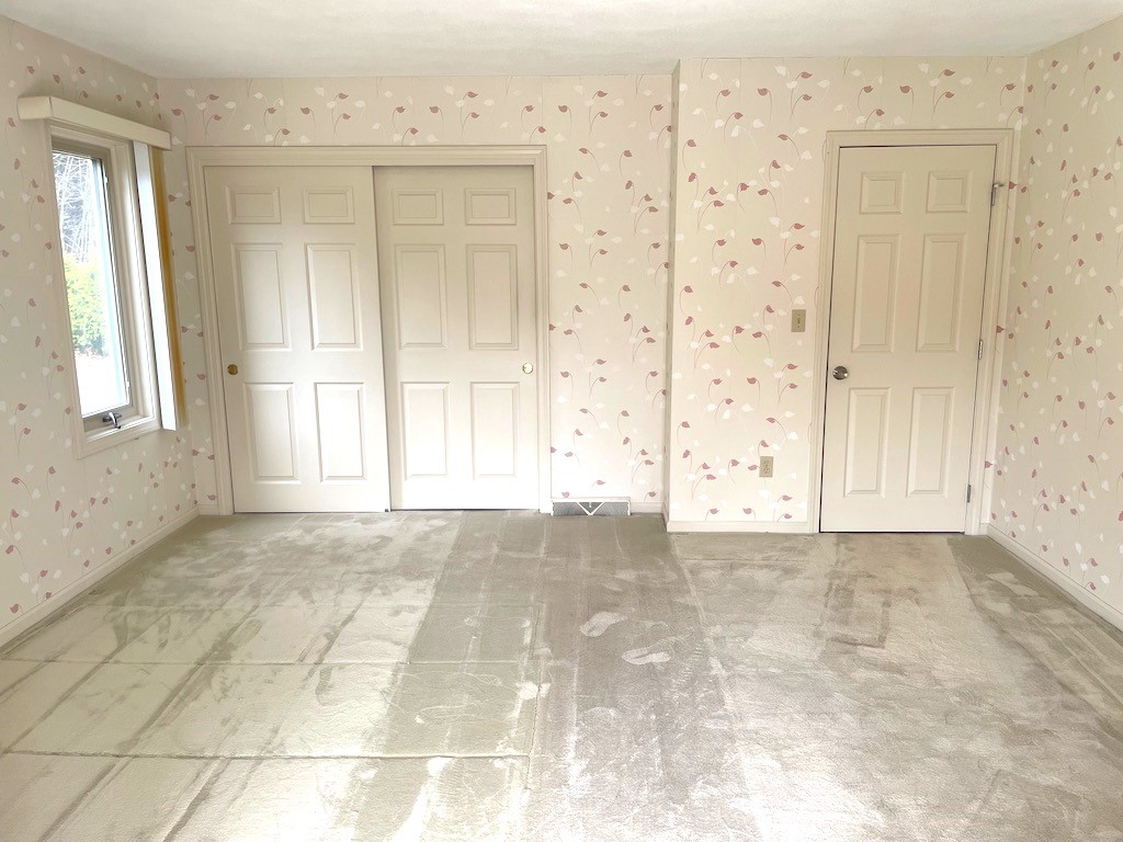 141 Sturbridge Drive Warwick, RI 02886 - Photo 14 of 28