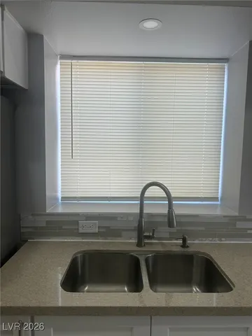 $1,800 | 948 Chaps Circle, Henderson, NV 89002