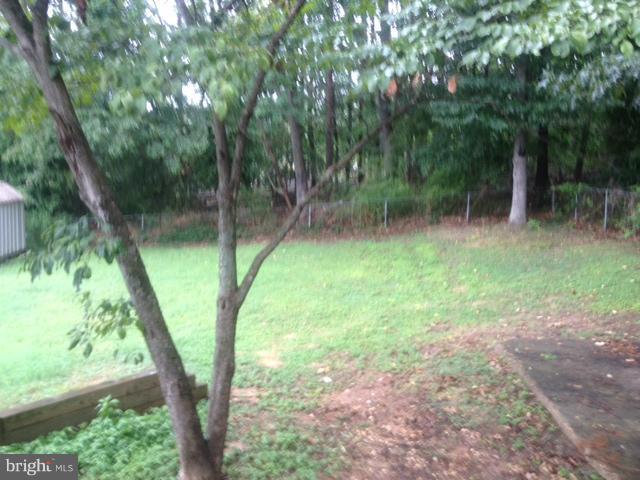 18722 Kerill Road Triangle, VA 22172 - Photo 5 of 12 Exterior (Rear)