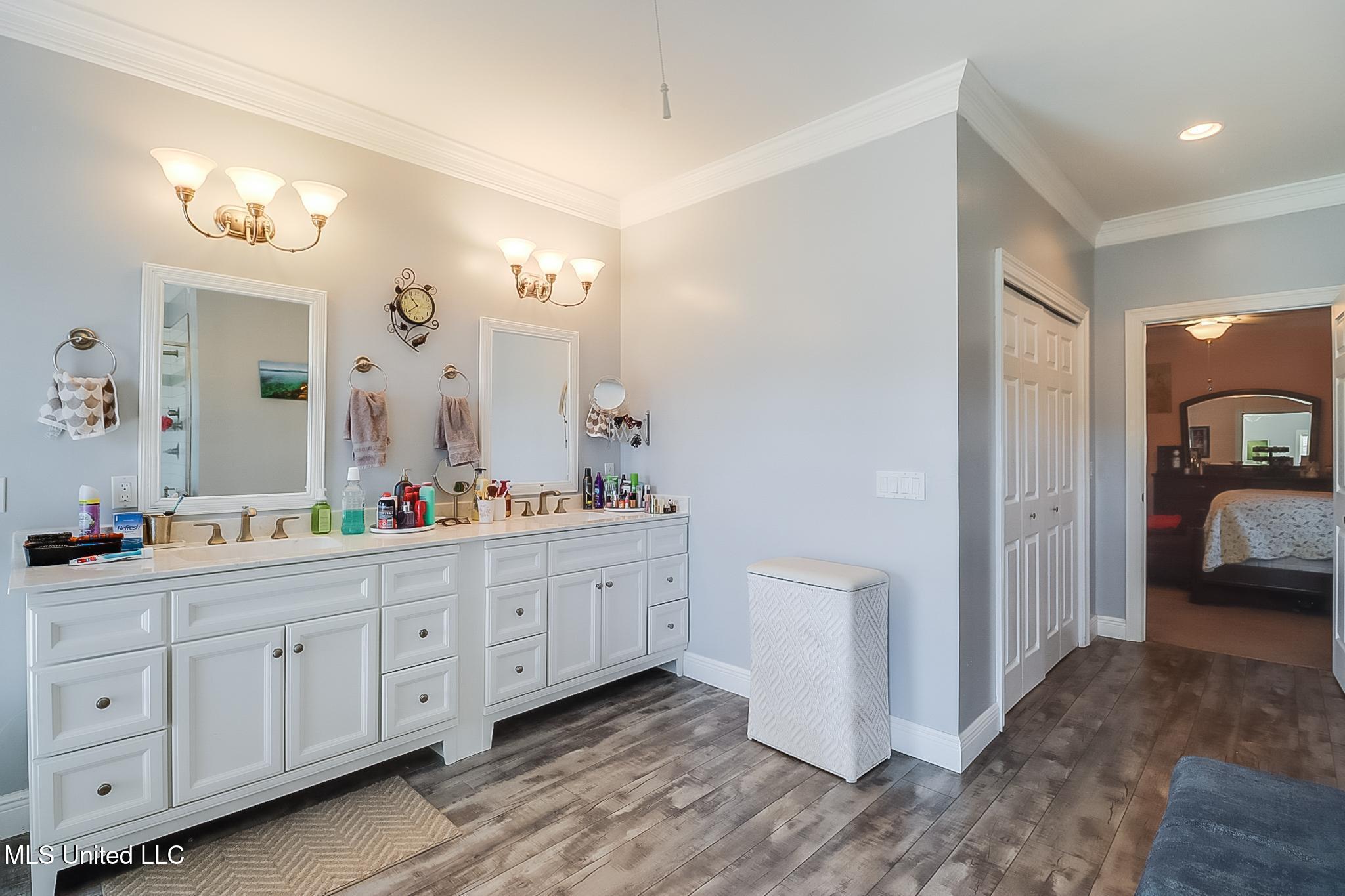 22124 Abbey Road Pass Christian, MS 39571 - Photo 18 of 40 primary bath 2