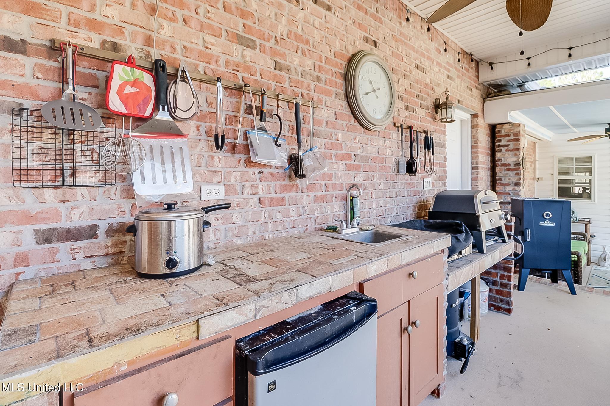 22124 Abbey Road Pass Christian, MS 39571 - Photo 32 of 40 outdoor kitchen