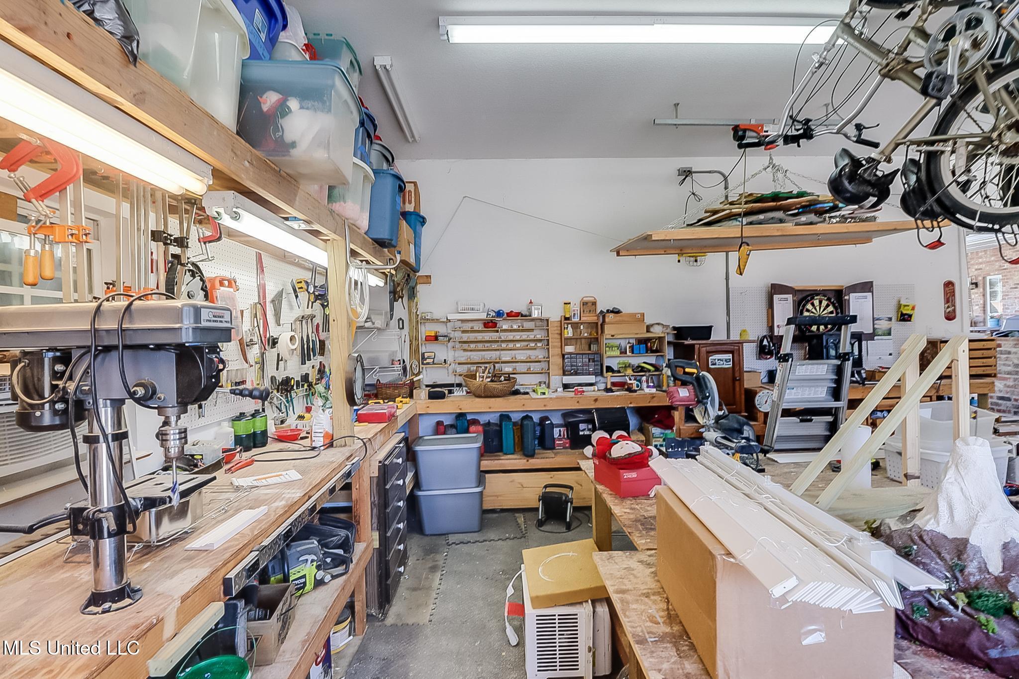 22124 Abbey Road Pass Christian, MS 39571 - Photo 38 of 40 garage 2