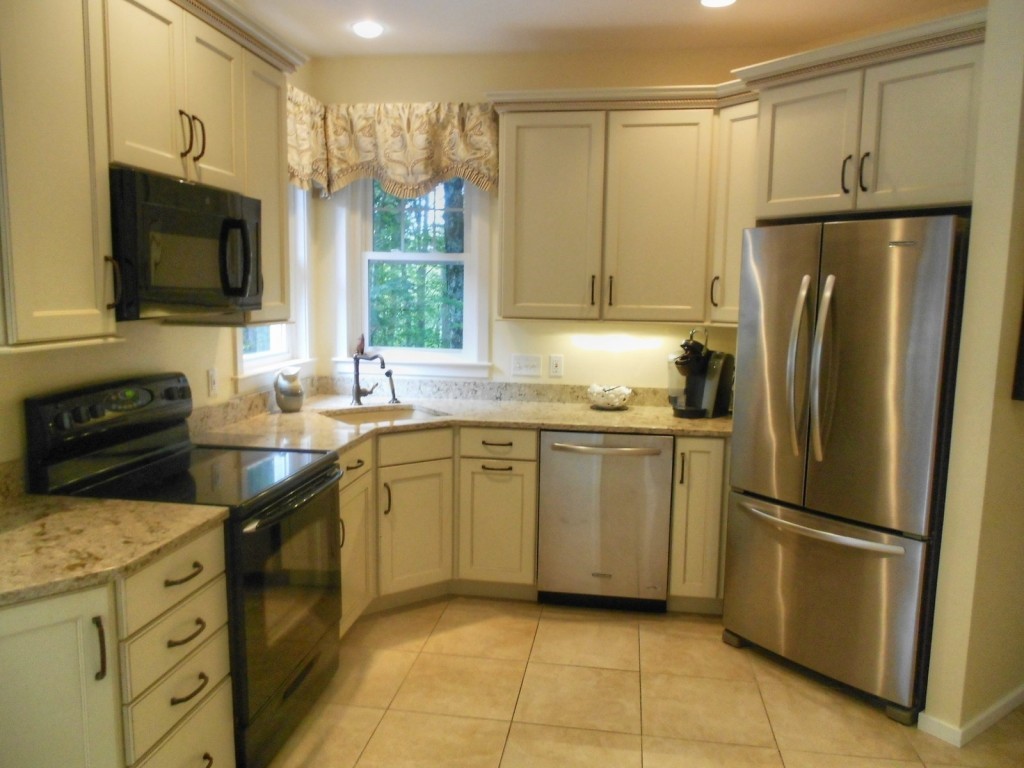 32 Larch Road, Unit 32 South Burlington, VT 05403 - Photo 2 of 25 Gallery Image 2