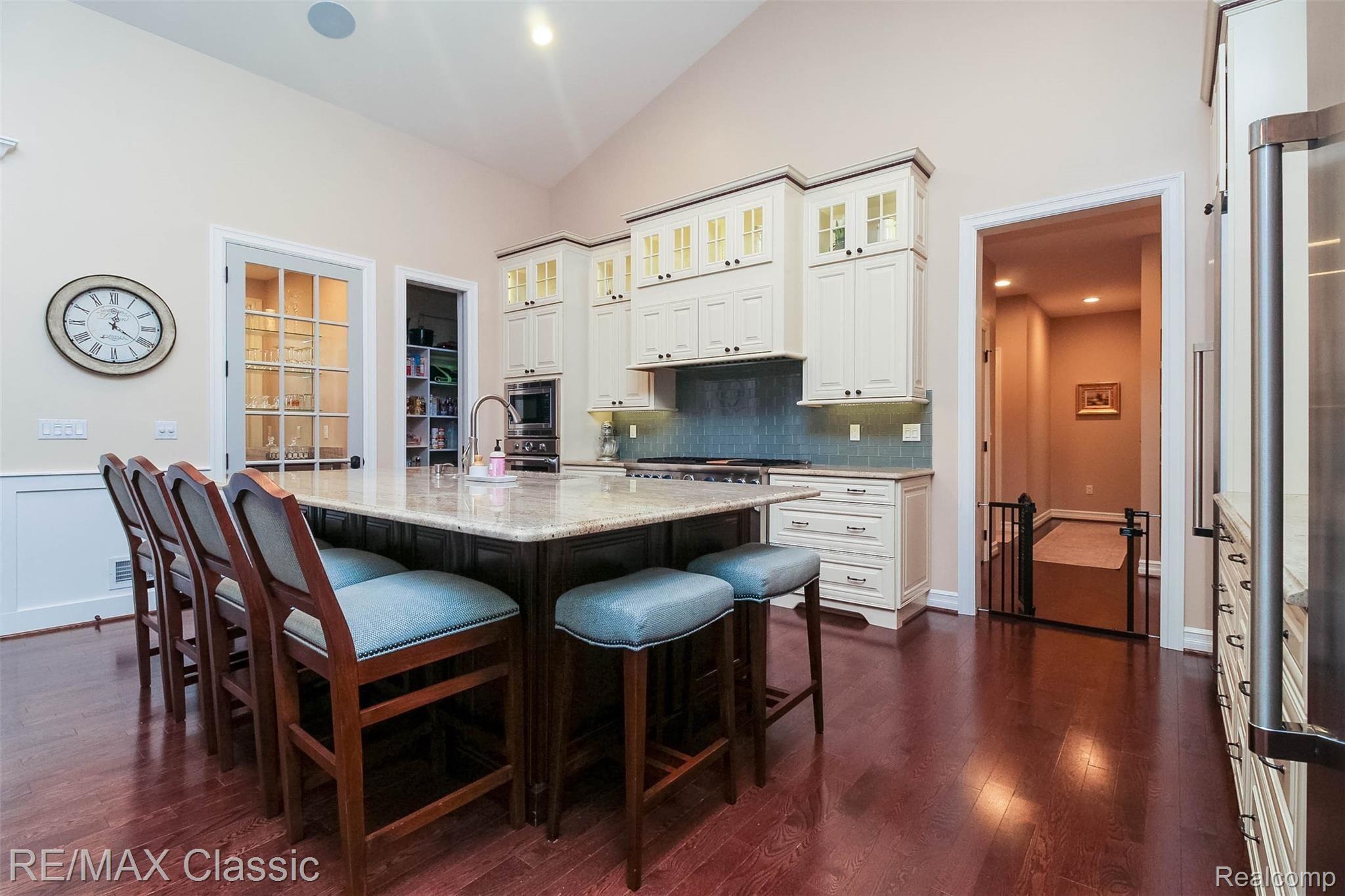 496 Inverness Highland, MI 48357 - Photo 13 of 53 11.jpg
