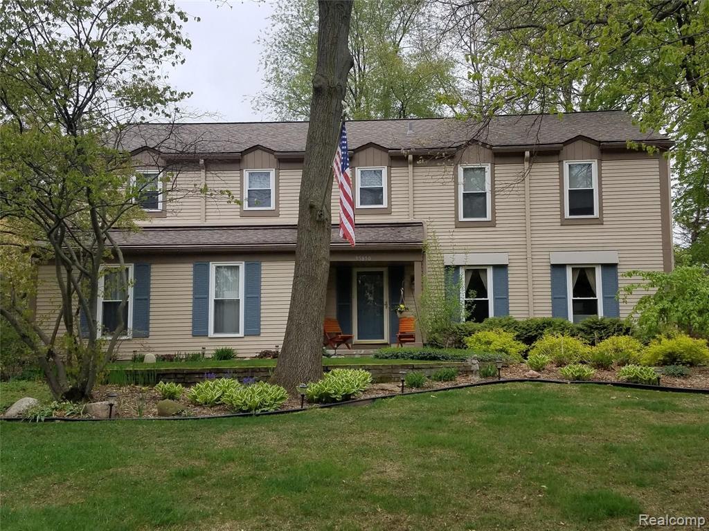 35850 Seminary Ridge Farmington Hills, MI 48331 - Photo 1 of 7