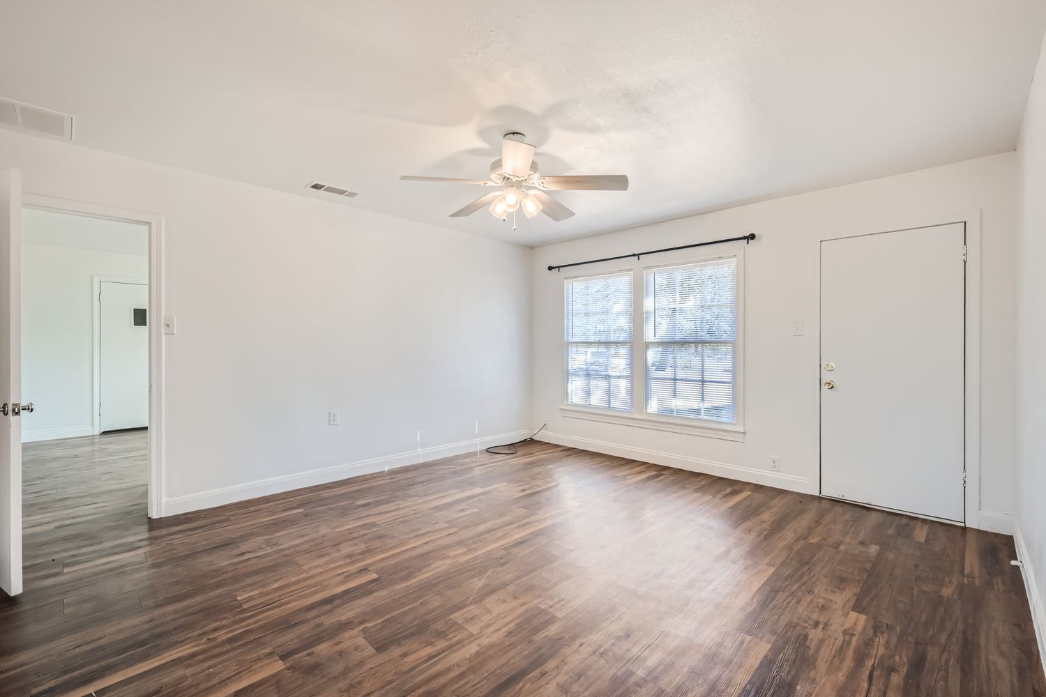 7348 Highway 183 Lockhart, TX 78644 - Photo 10 of 13