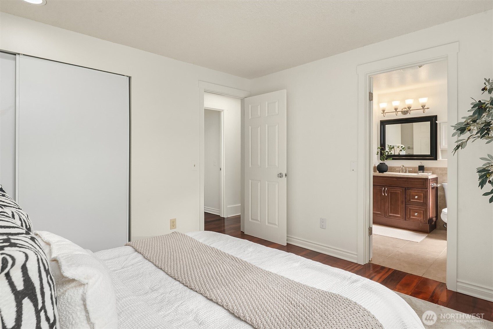 17615 Brook Boulevard Bothell, WA 98012 - Photo 16 of 28