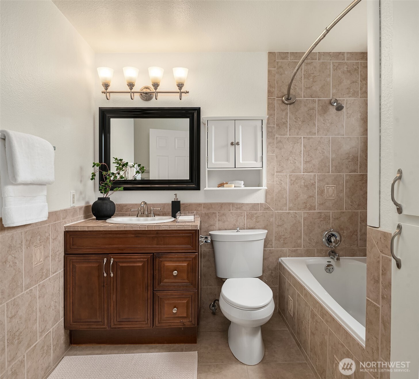 17615 Brook Boulevard Bothell, WA 98012 - Photo 19 of 28