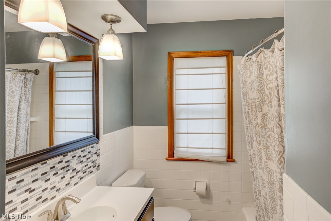 4997 North Barton Road Cleveland, OH 44124 - Photo 18 of 28 Gallery Image 18