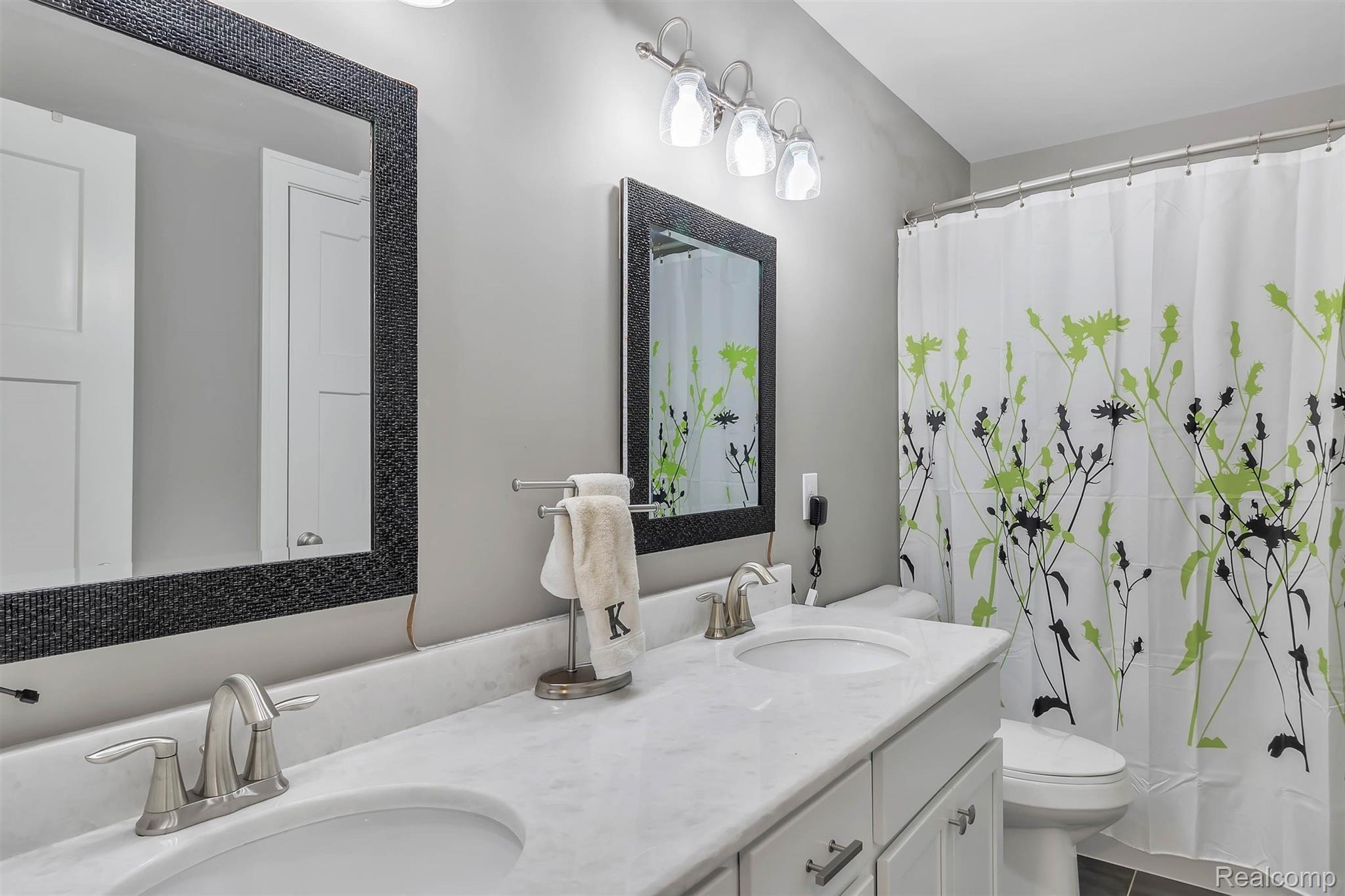 860 North Hacker Road Howell, MI 48843 - Photo 25 of 53 2nd Floor Full Bath, Marble Counters