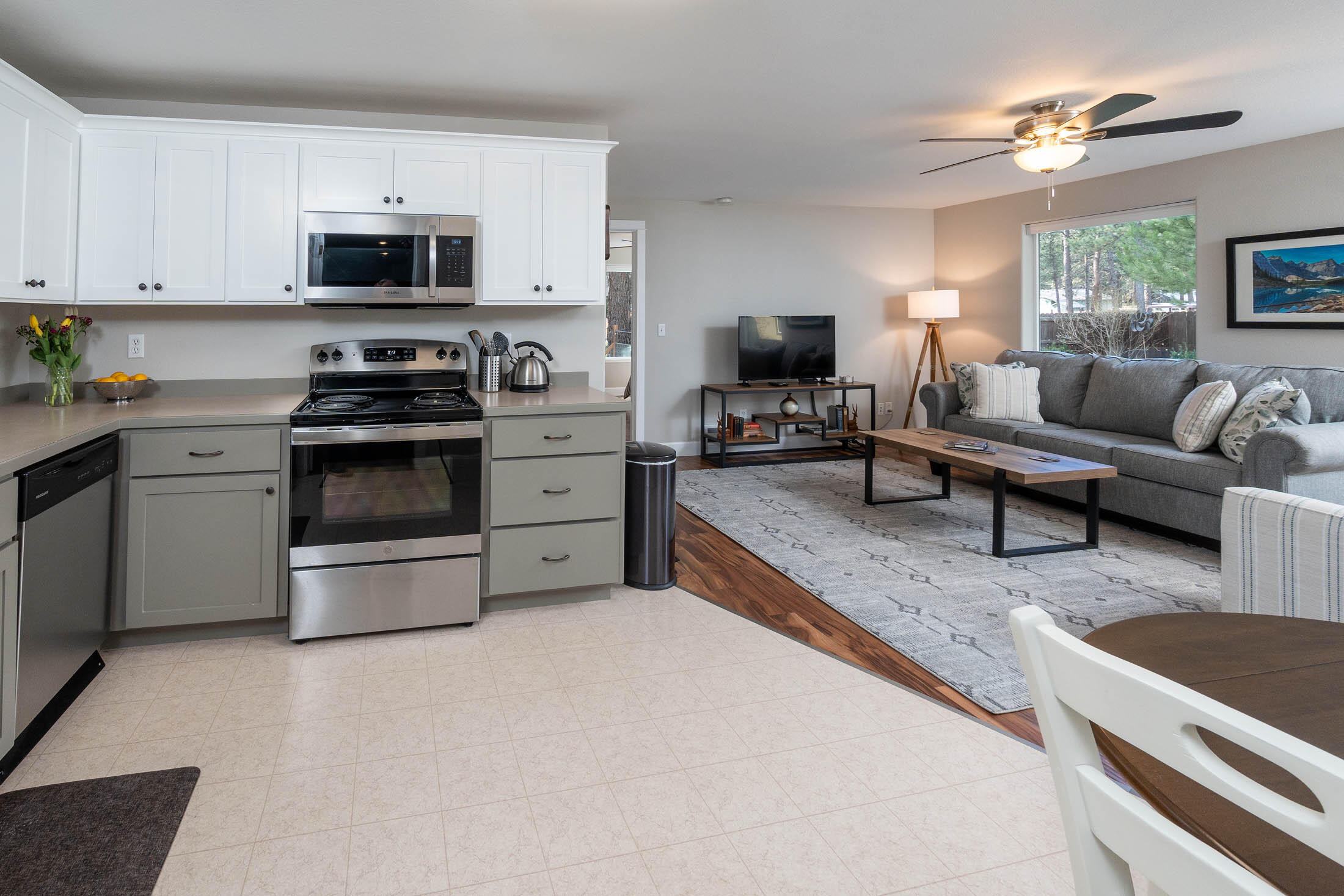 19459 Apache Road Bend, OR 97702 - Photo 22 of 33 Stunning Live-in Suite!