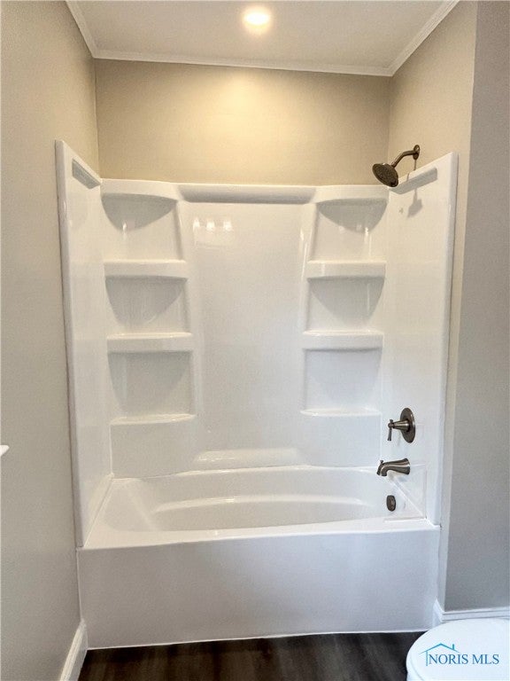 2097 Maginnis Road Oregon, OH 43616 - Photo 18 of 39 New shower surround & tub.