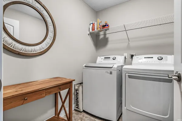 $395,000 | 11219 Mallory Court, Roanoke, IN 46783