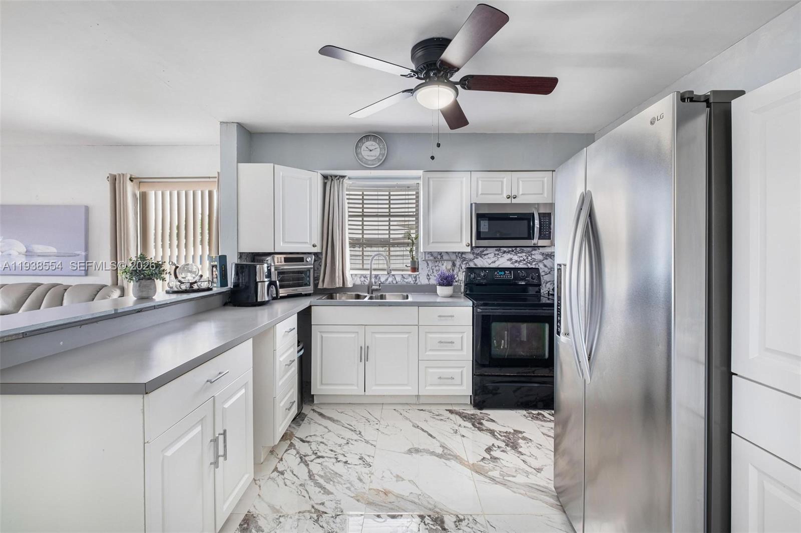 10330 Southwest 157th Street Miami, FL 33157 - Photo 11 of 55