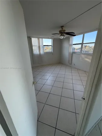 $1,990 | 1830 Dixianna Street, Unit 406, Hollywood, FL 33020