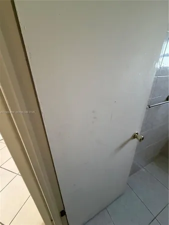 $1,990 | 1830 Dixianna Street, Unit 406, Hollywood, FL 33020