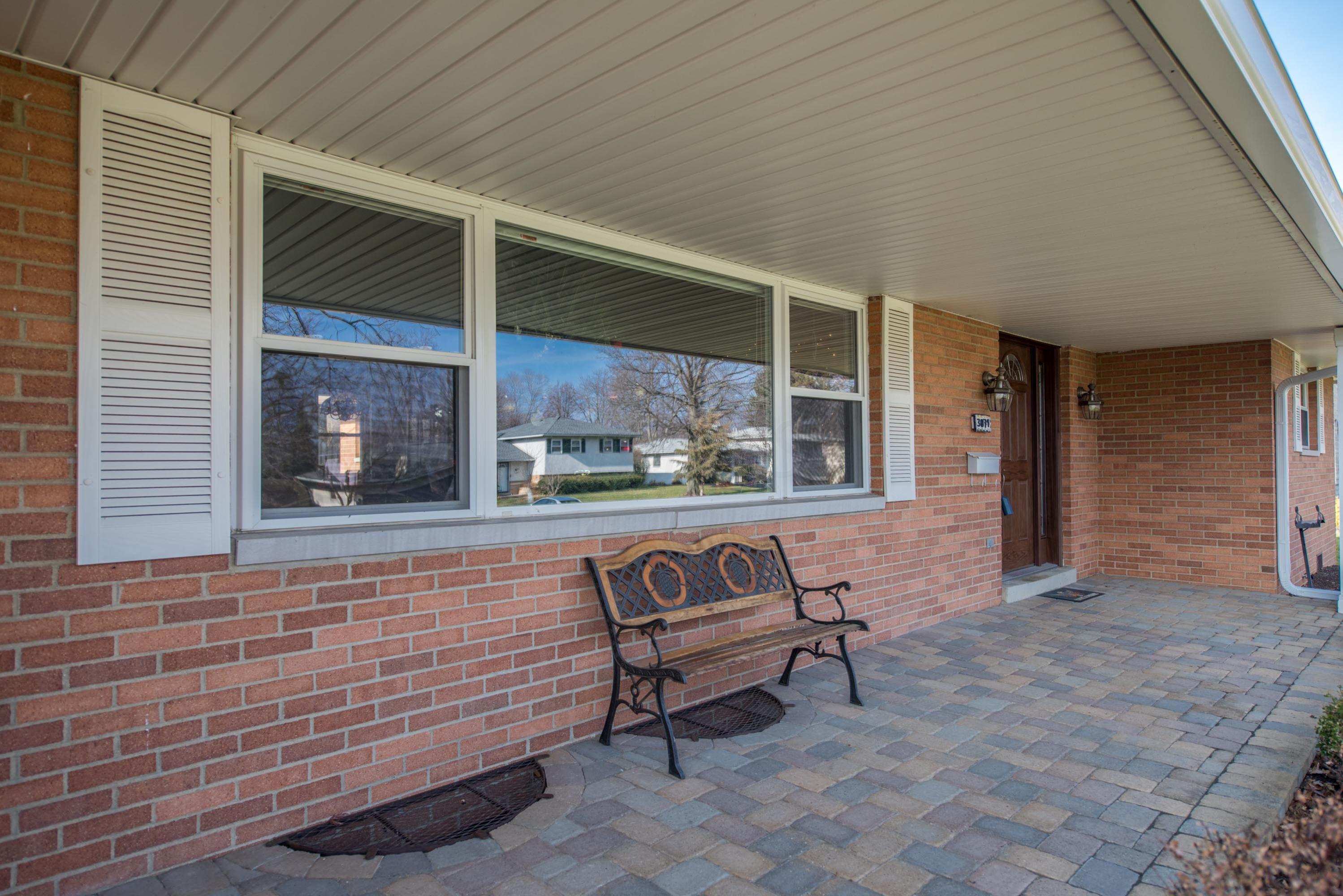 3071 Wareham Road Columbus, OH 43221 - Photo 2 of 28