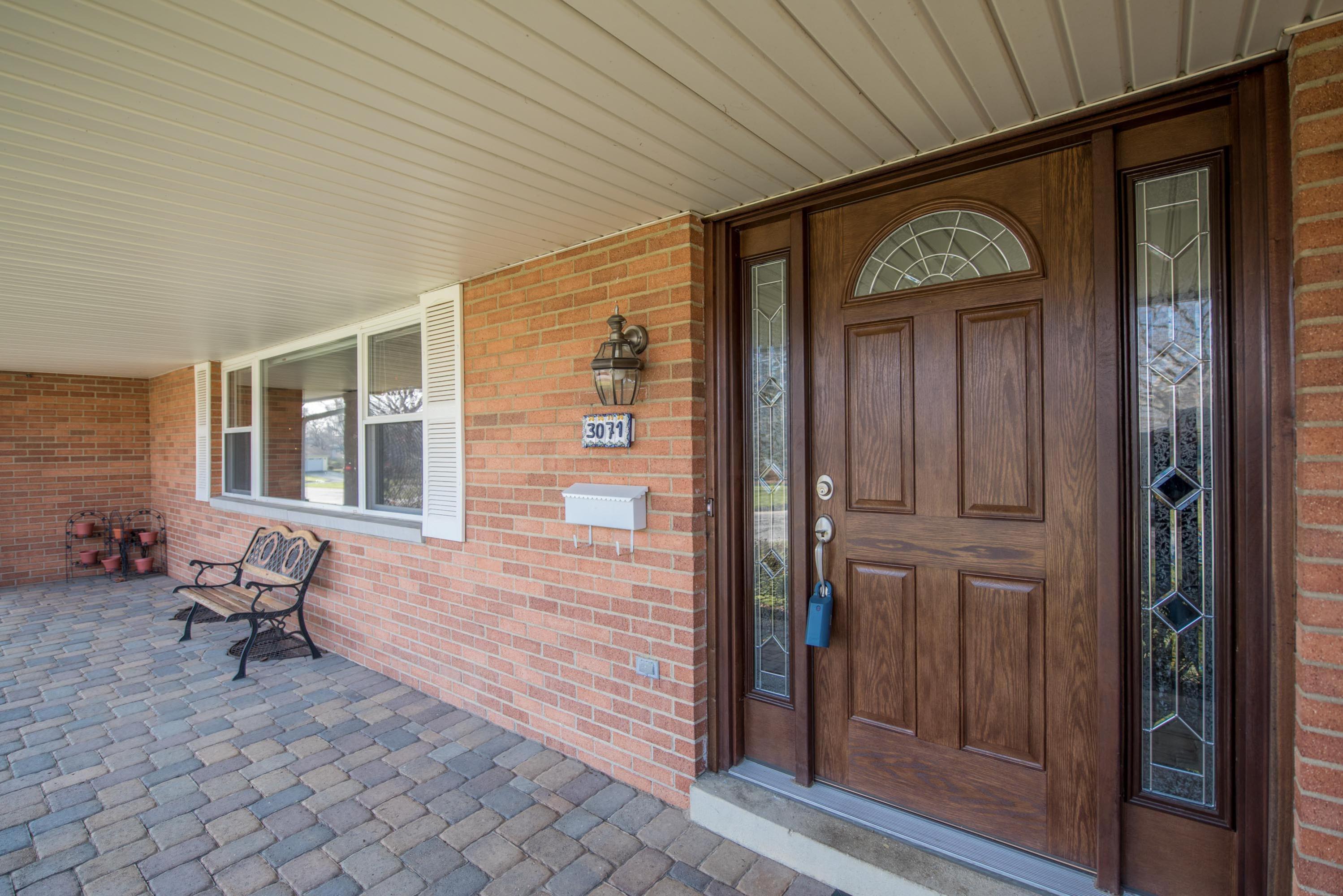3071 Wareham Road Columbus, OH 43221 - Photo 3 of 28