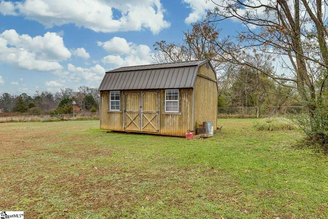 $220,000 | 539 Sparrow Road, Clinton, SC 29325