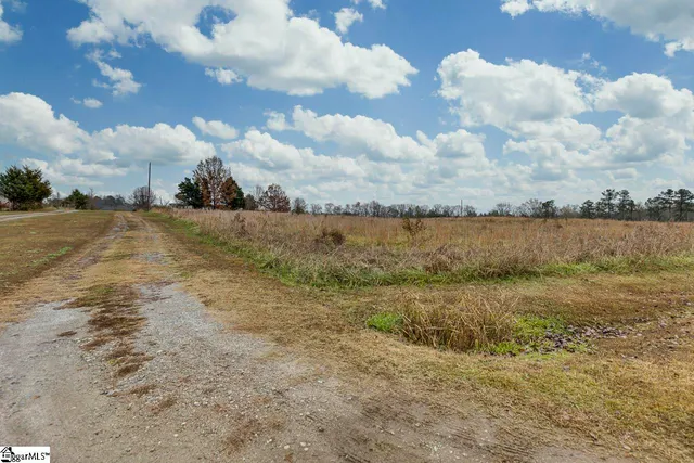 $220,000 | 539 Sparrow Road, Clinton, SC 29325