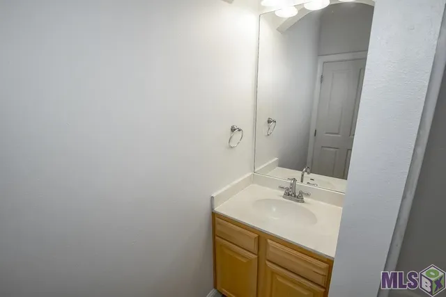 $1,700 | 809 Summer Breeze Drive, Unit 1601, Baton Rouge, LA 70810