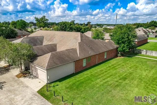 $1,700 | 809 Summer Breeze Drive, Unit 1601, Baton Rouge, LA 70810