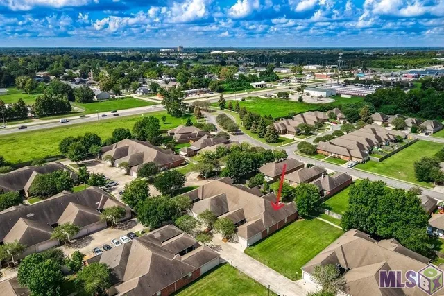 $1,700 | 809 Summer Breeze Drive, Unit 1601, Baton Rouge, LA 70810