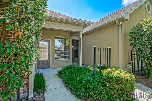 $1,700 | 809 Summer Breeze Drive, Unit 1601, Baton Rouge, LA 70810
